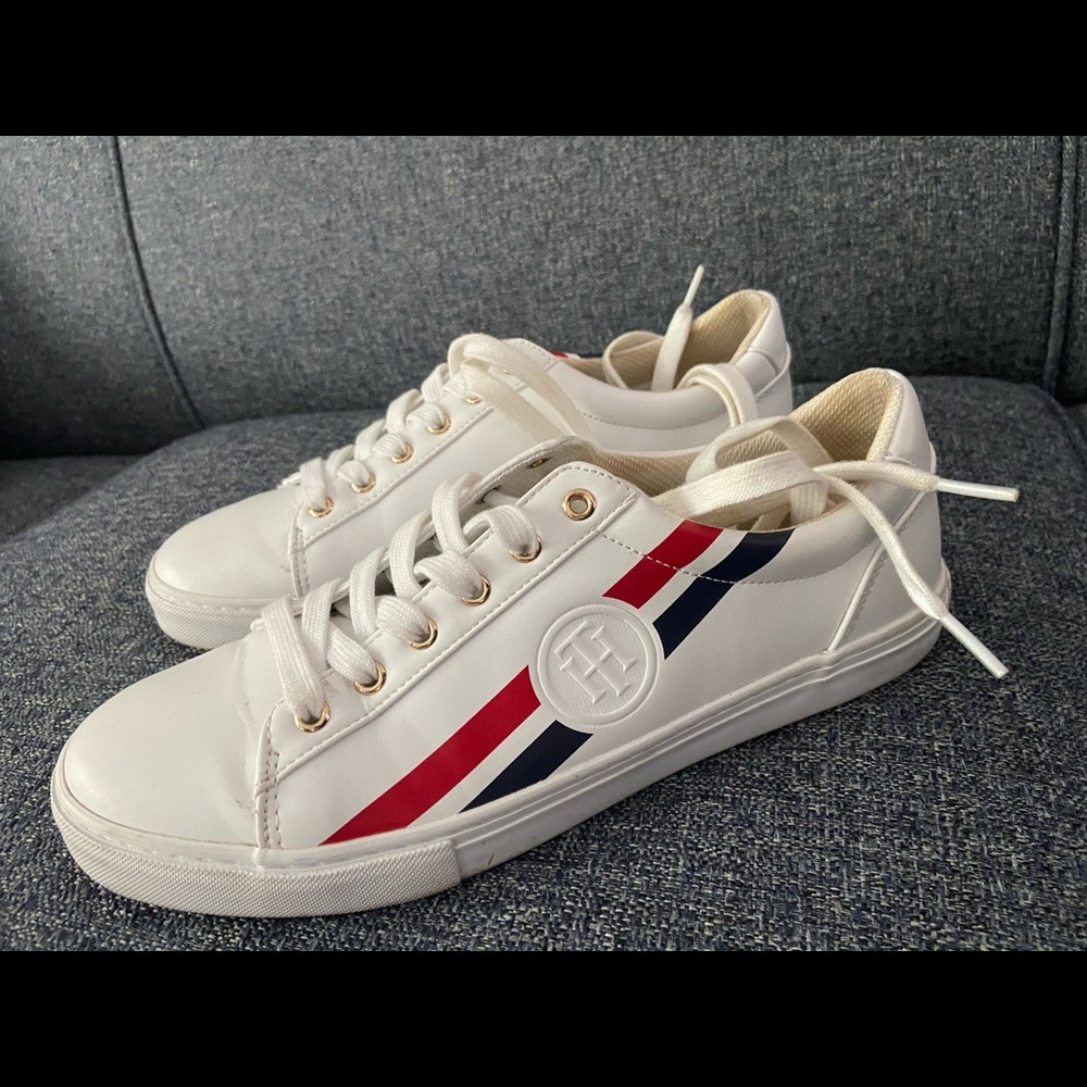 Tommy Hilfiger shoes. Women’s size 9 1/2